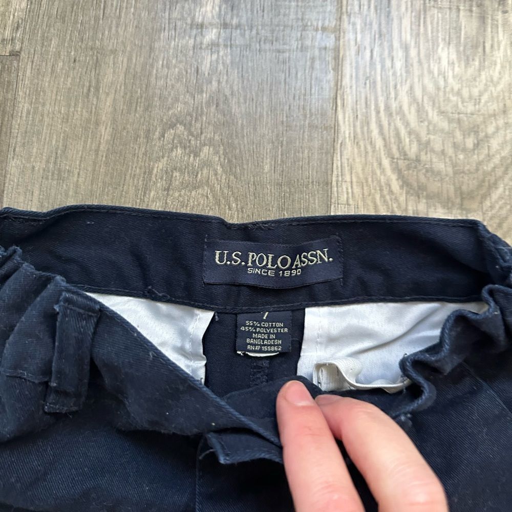 BOYS POLO SHORTS SIZE 7 - Picture 2 of 3